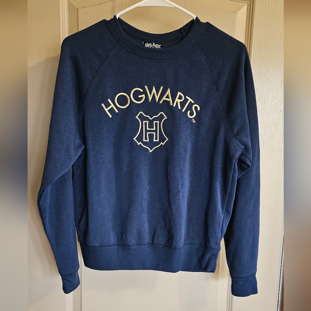 Harry Potter Long Sleeve Sweatshirt Hogwarts Embroidered Womens X Small Blue